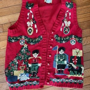Vintage Christmas sweater vest!  Near mint size Large